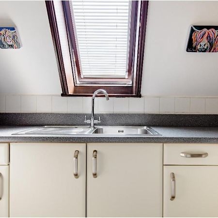 Spacious Room 2 Mins From Station London Exteriör bild
