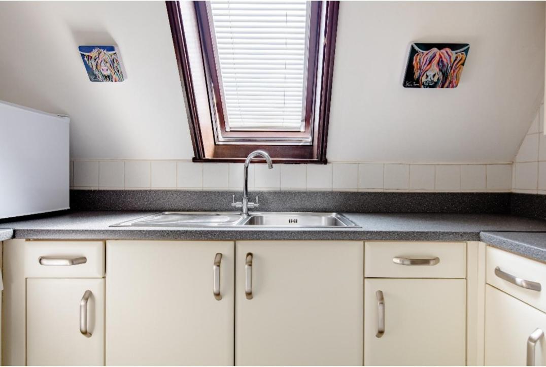 Spacious Room 2 Mins From Station London Exteriör bild